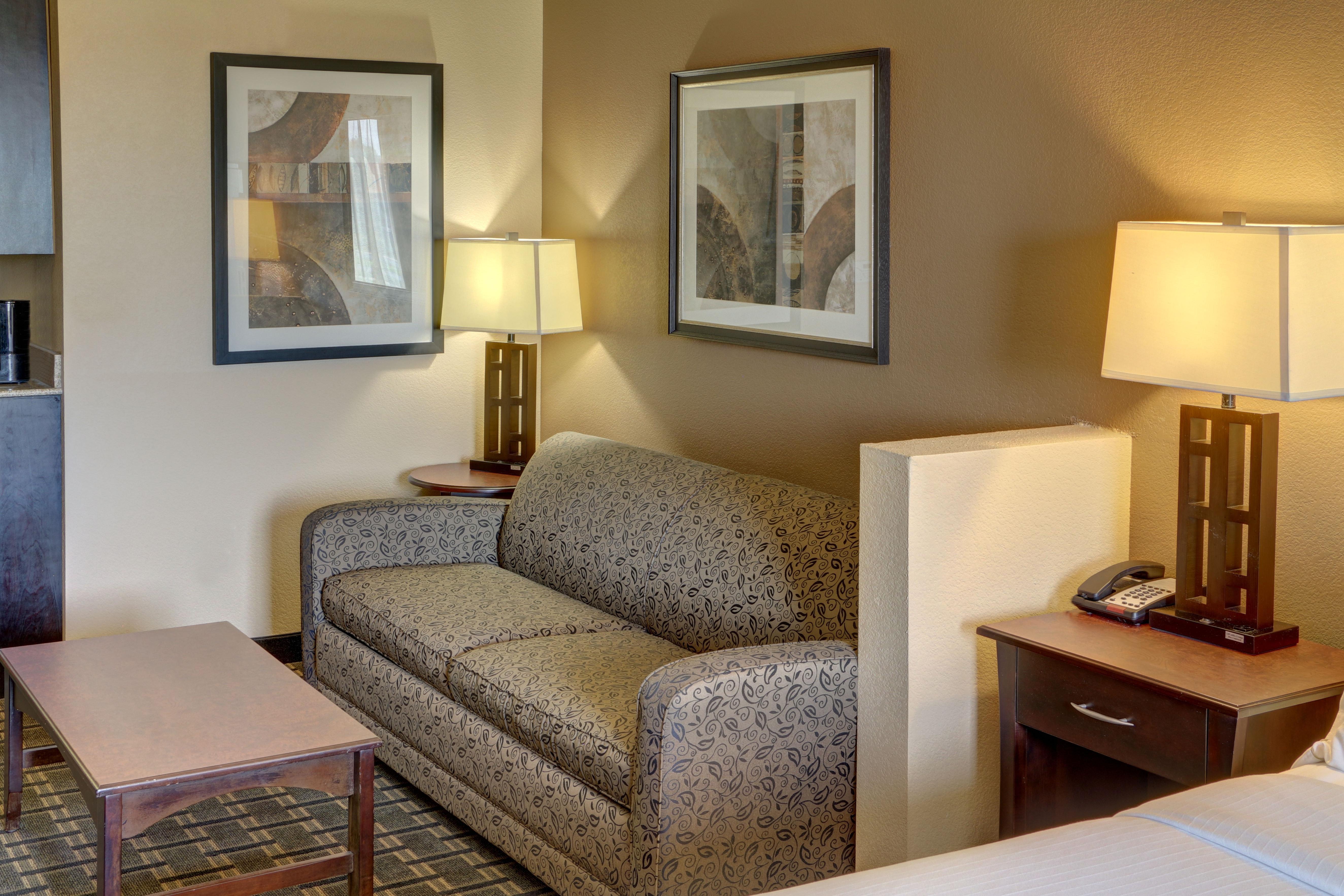 Holiday Inn Express Hotel & Suites Huntsville By Ihg Екстер'єр фото