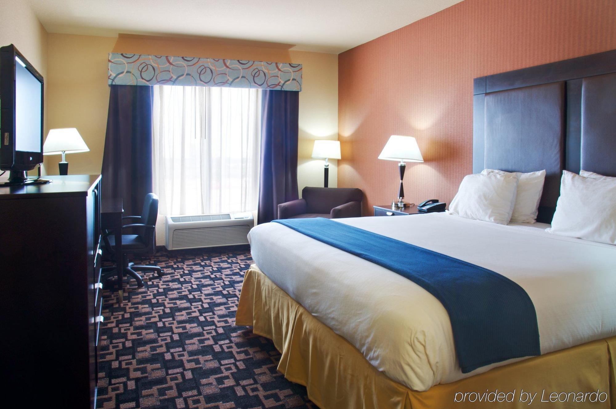 Holiday Inn Express Hotel & Suites Huntsville By Ihg Екстер'єр фото
