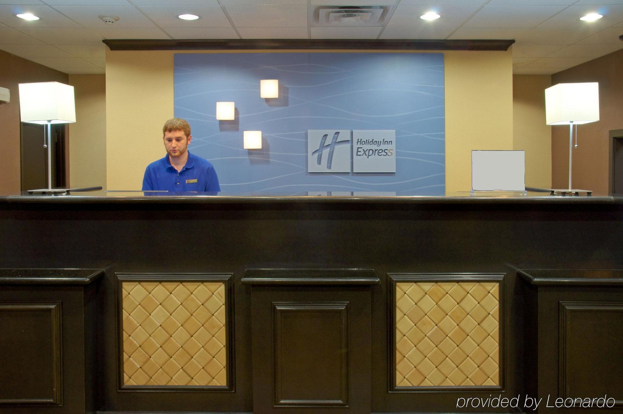 Holiday Inn Express Hotel & Suites Huntsville By Ihg Екстер'єр фото